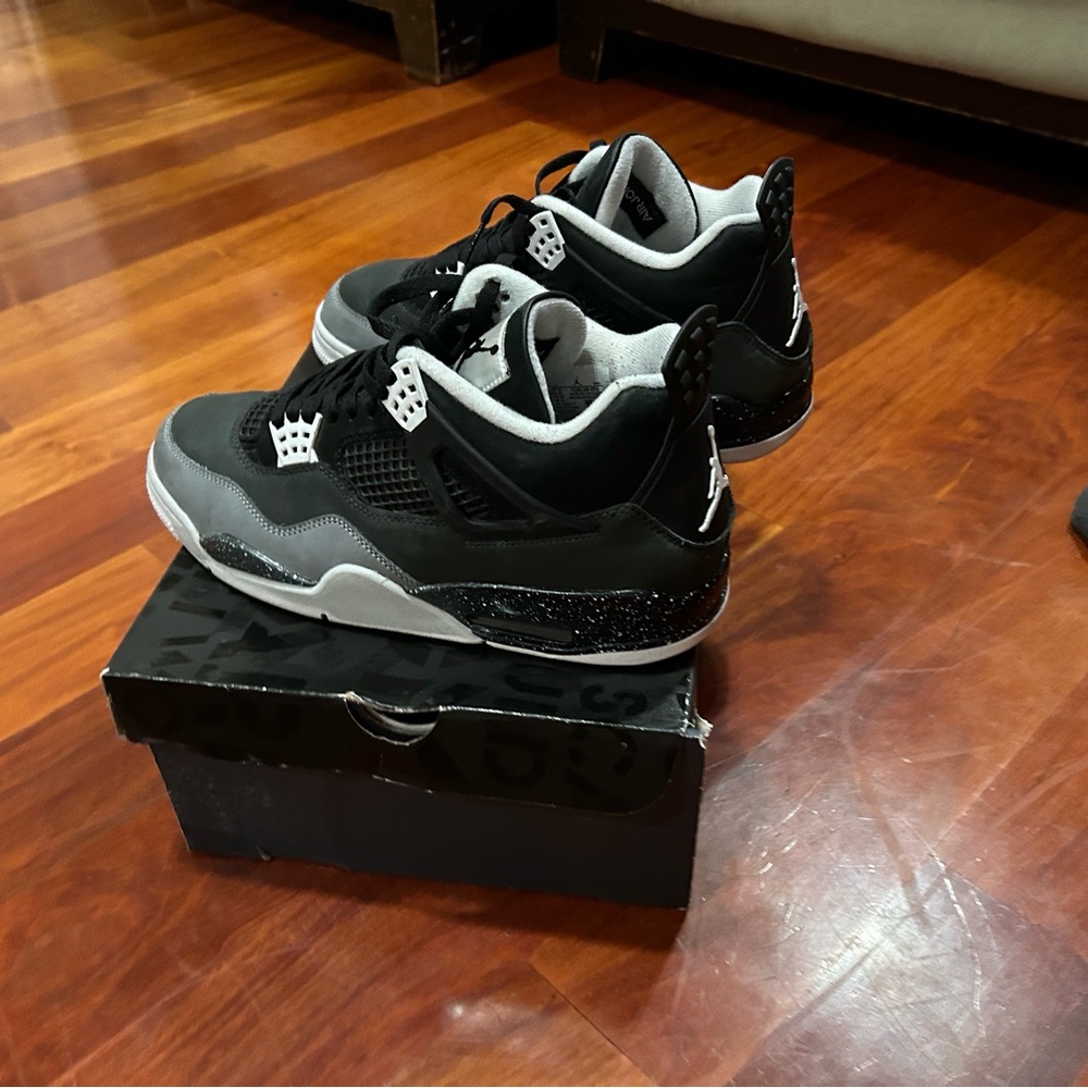 air jordan 4s